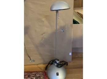 Articulated Desk Lamp - Round