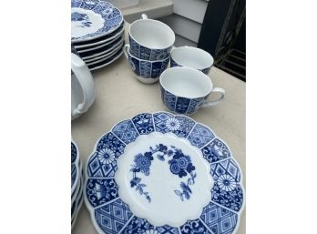 Nice Set Of Blue Imari