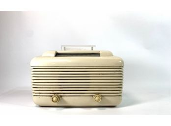 Crosley Art Deco Ivory Bakelite Tube Radio With Acrylic Popup Spring Loaded Carry Handle- In Working Condition