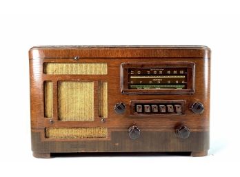 1939 - Delcom Radio Model R- 1157