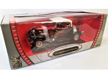 1932 Ford Roadster Street Rod (Scale 1:18) Yat Ming Road Signature Collection