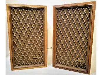 Vintage Realistic Speakers Nova-6  Cat. No. 40-4019A