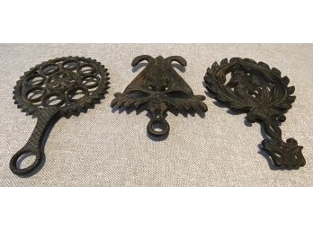 Vintage Cast Iron Trivet   Lot 'A'