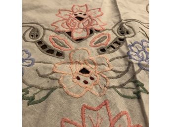 Vintage Mixed Lot Of Embroidered Linens - Circular Tablecloth Pink Flowers & Two Table Runners