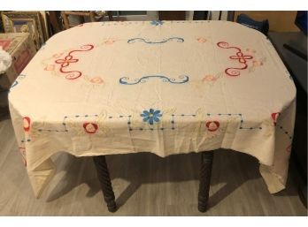 Vintage Linen - Embroidered Dining Room Table Cloth - Flowers & Pineapples 94' Long X 53' Wide