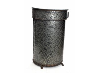 Vintage Clothes Hamper