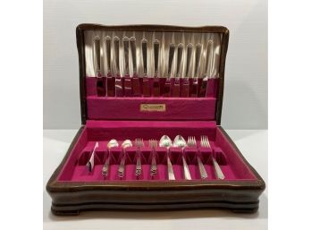 Vintage William Rogers Community Silverplate Set - 60 Pieces Service For Twelve With Wood Storage Bo