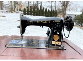 Antique Singer Electric Sewing Machine In Wood Cabinet