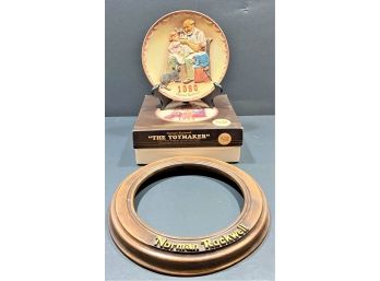 Norman Rockwell 'The Toymaker' 1980 First Edition Collectors Plate - Comes With Original Box & Wall Display