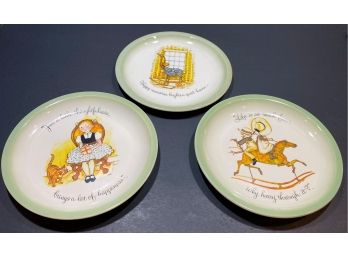 Set Of Three Vintage Holly Hobbie Collector's Edition Collector Plates - American Greetings Corp. 1972