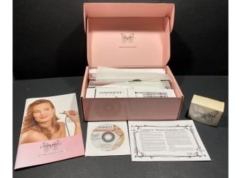 Brand New In Box Luminess Airbrush Foundation Kit