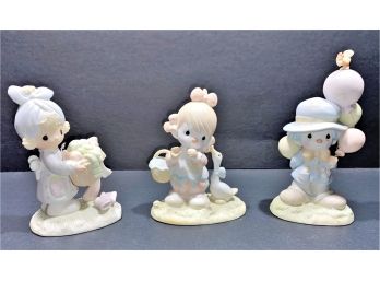 Cute Porcelain Precious Moments Jonathan David Figurines Including Clown, Mother, And Little Girl