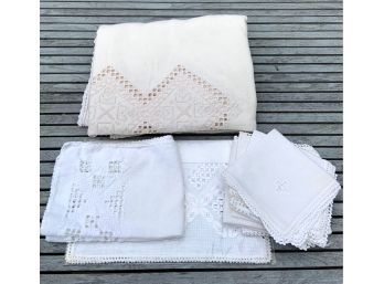 Mixed Lot Of Linens