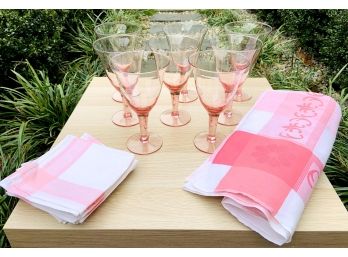 Pretty In Pink - Tablecloth, Napkins And Glasses