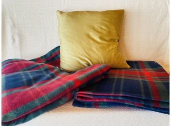 Cute Plaid Twin Blankets And Pillow