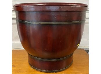 Contemporary Asian Bath Bucket With Lid