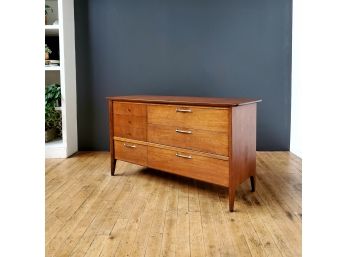 1959 Drexel Modern Walnut 6 Drawer Dresser