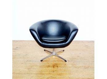 Origjnal Swedish Made Mid Century Overman Pod Chair