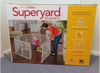 North States Superyard Classic Indoor/Outdoor Play Area