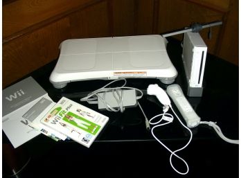 Nintendo Wii: Console (Model RVL-001), Balance Board, AC Adapter, Wii Fit Software