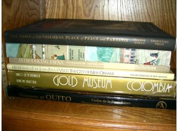 Lot Of 6 Coffee Table Books: Quito, Gold Museum. Pope John Paul II, Japan, Columbia, Abbey Of Gethsemani