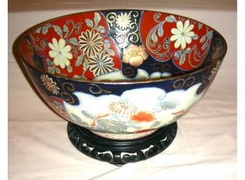 Oriental Bowl In Imari Colors On Wood Stand