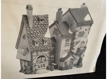 DEPARTMENT 56 Dicken's Village Series Oliver Twist 'Fagin's Hide-A-Way' 1990