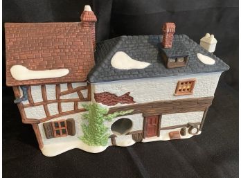 DEPARTMENT 56 Dicken's Village Series Old Curiosity Shop  1997