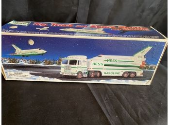 VINTAGE HESS TRUCK With Space Shuttle & Satellite 1999