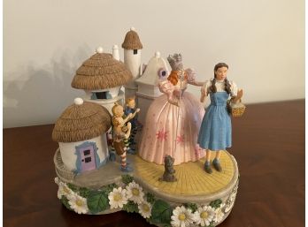 WIZARD OF OZ  DOROTHY  Munchkinland Music Box