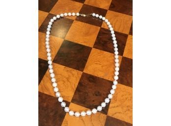 Lovely Vintage Pearl Necklace - With 14k Gold Clasp - 19' - Very Nice Pearls Hand Knotted  VERY PRETTY PIECE