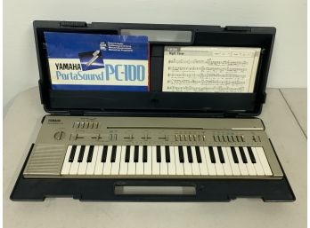 Yamaha Porta Sound PC 100 Electronic Keyboard