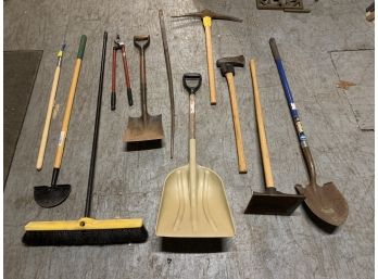 Assorted Yard Tool Lot #2