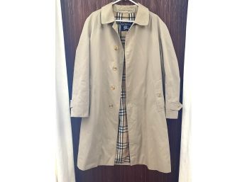 Vintage Men's Burberry Coat Size 44