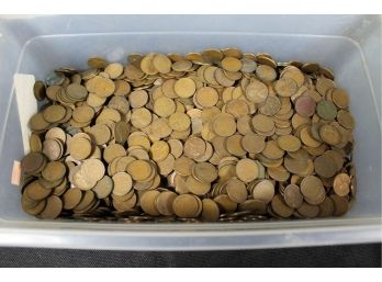 Huge Lot Of Unsorted Lincoln Wheat Pennies (read Description)