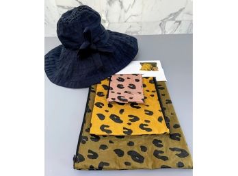 Great For Travel! Hat And Pouches