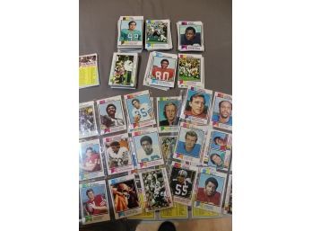 1973 Topps Football Over 125 Cards Butkus, Ted Hendricks, Fran Tarkenton Collectibles Included.