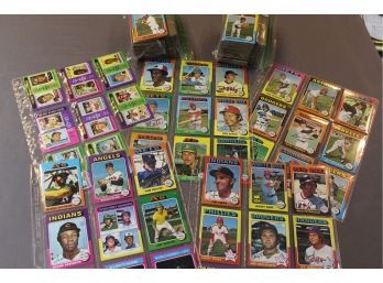 Lot #2 Of 1975 Topps Baseball Over 400 Cards Incl. Tom Seaver - Nolan Ryan - Reggie Jackson & More