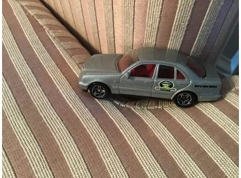 Matchbox Mercedes-Benz E-class Sedan - Lot #20