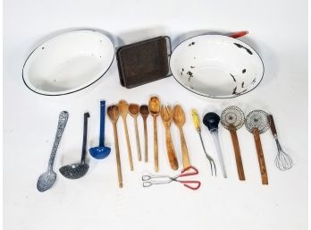 A Vintage Kitchen Assortment