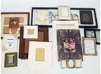 A Large Collection Of Vintage Photo Frames