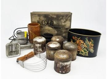 A Vintage Kitchen Assortment