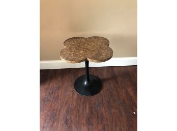 Clover Table