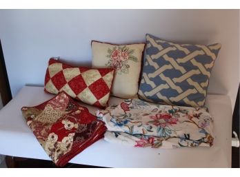 Lot Of Throw Pillows, Queen Duvet, 2 Pillow Shams