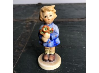 Goebel Hummel Figure 'Girl With Nosegay' #239/A