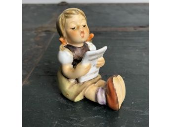 Goebel Hummel Figure 'Girl With Sheet Music' #735