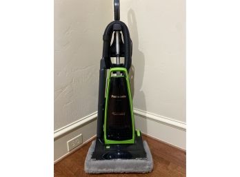 Panasonic Quite Force Vacuum W/attachments