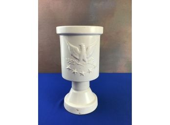 Huil USA White Eagle Stemmed Vase