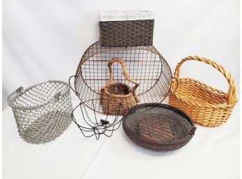 Mixed Grouping Of Wire & Wickers Baskets