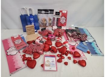 Valentine's Day Party, Table & Gift Wrapping Assortment